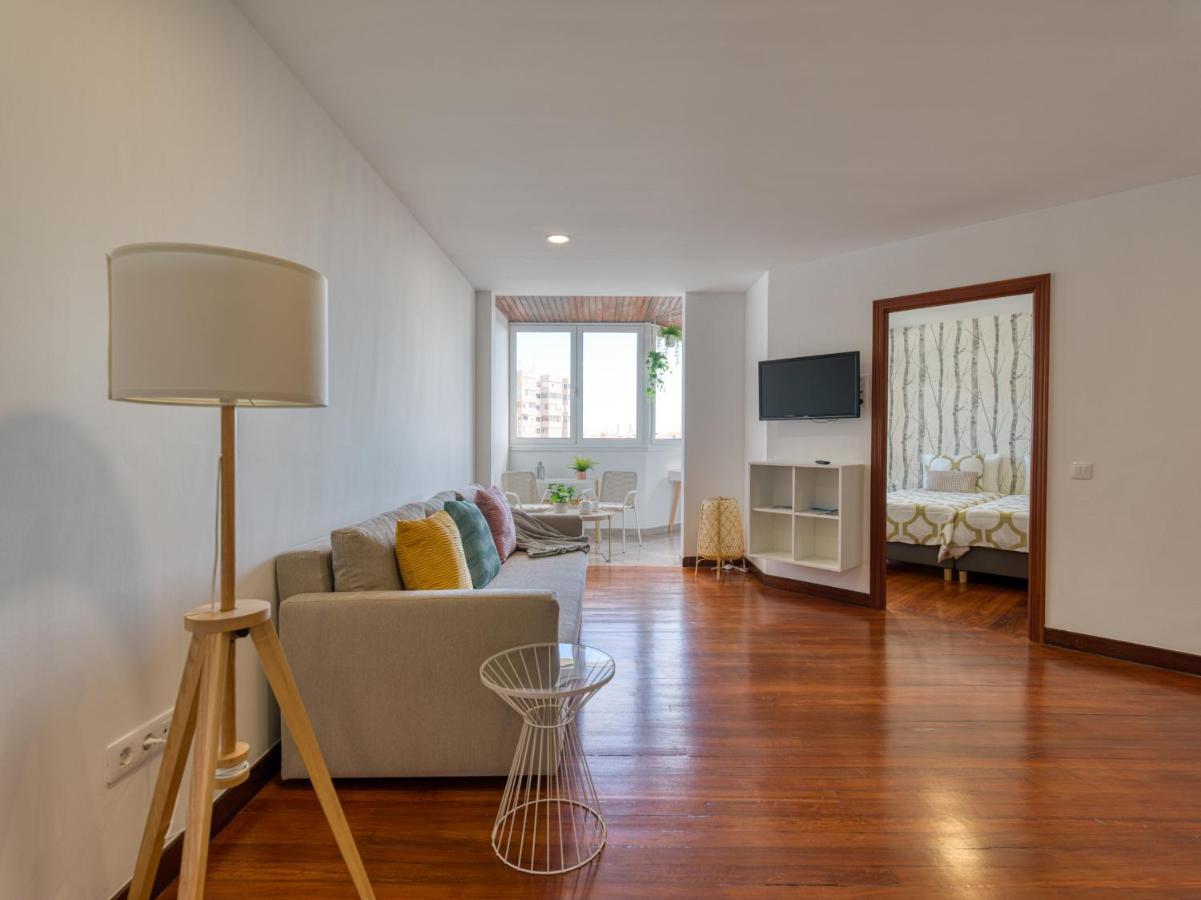 Bright Townhouse - Views - 5 Min Walk To The Beach Las Palmas de Gran Canaria Bagian luar foto
